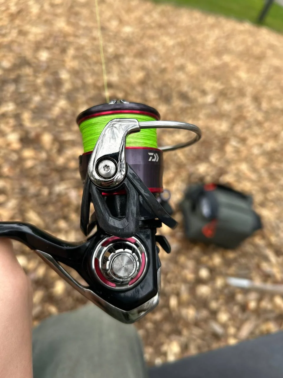 Котушка Daiwa 20 Fuego LT 2500-XH