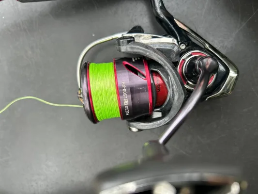 Котушка Daiwa 20 Fuego LT 2500-XH
