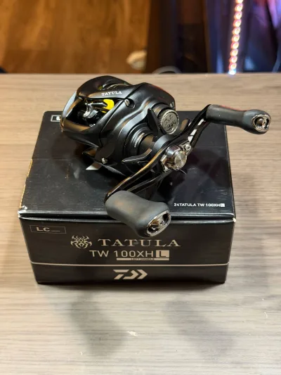 Мультиплікаторна котушка Daiwa 24 Tatula 100 XHL (з тюнінгом та шнуром Duel 100м, б/в)