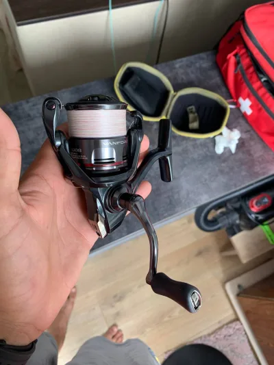 Котушка Shimano 20 Vanford 2500S (зі шнуром YGK PE 0.3 та кофром)