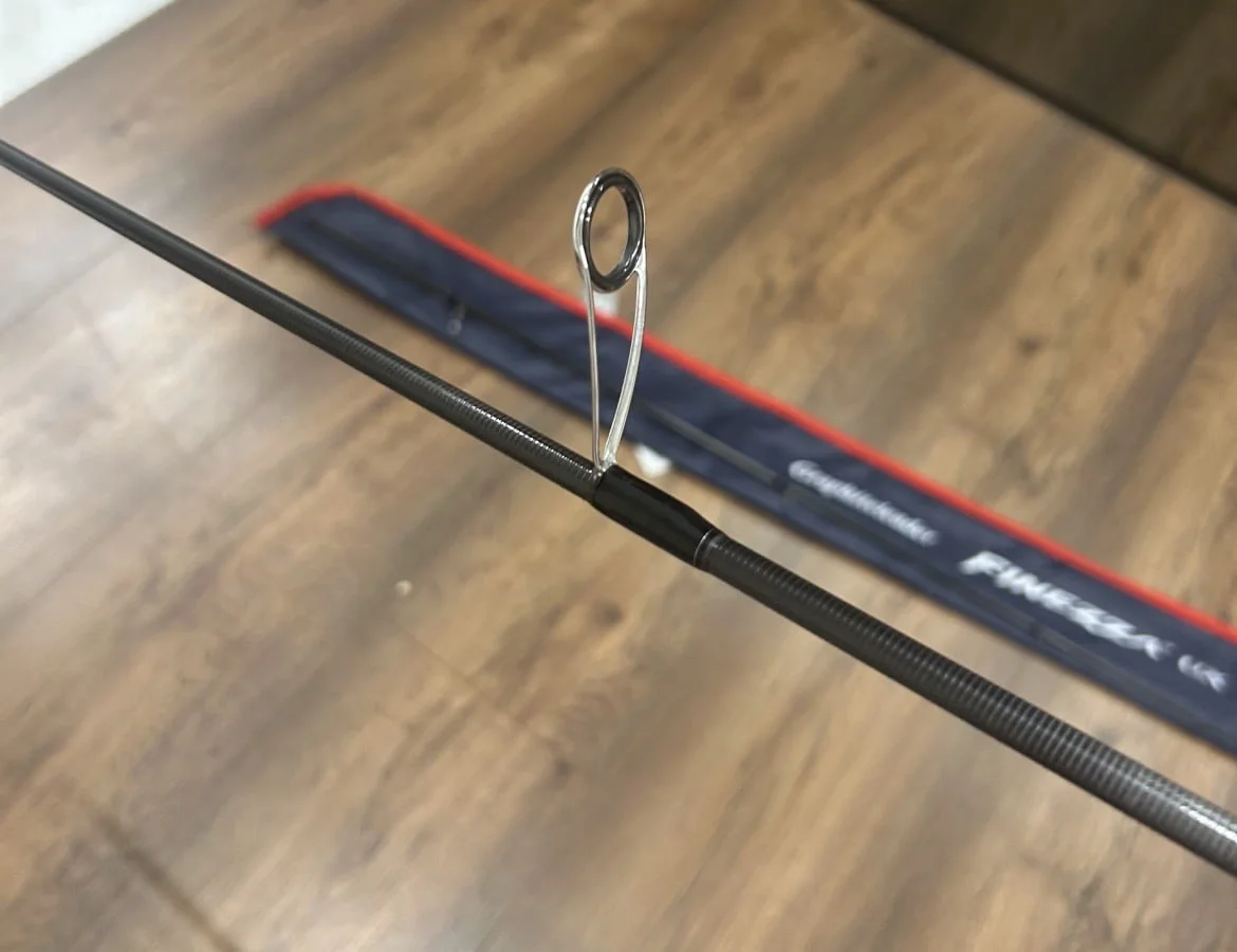 Спінінг Graphiteleader 23 Finezza UX 23GFINUS-832ML-T 2.53м 3-15г