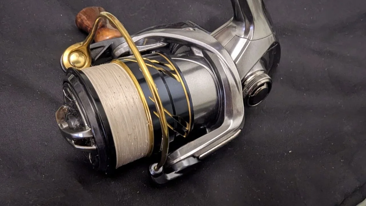 Котушка Shimano Vanquish 1000PGS