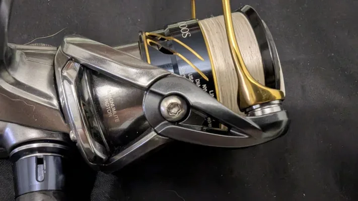 Котушка Shimano Vanquish 1000PGS
