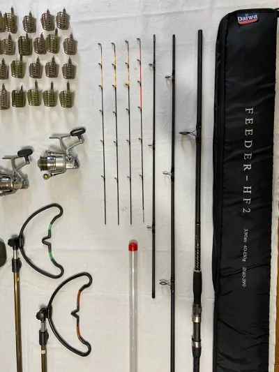 Фідерний комплект: фідерні вудилища Daiwa Feeder HF-2 3.90м (2 шт.), котушки Ryobi Excia 3000 та 4000, стійки, годівниці, чохол